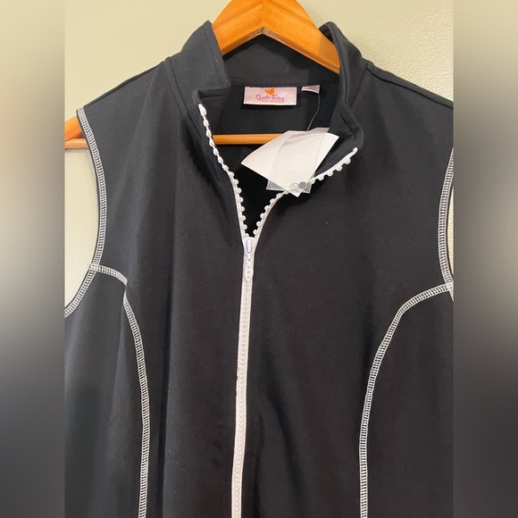 Quacker Factory Womens Black Sleeveless Zip-Up Vest Pockets Size M NWT - Picture 6 of 11